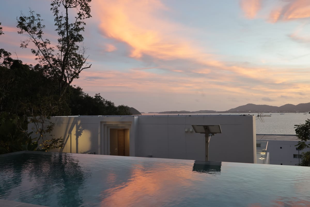 Veranda Sea View Suite